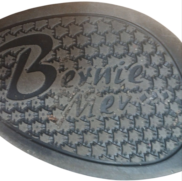 bernie mev Black Woven Textured Heels Women's Black Ankle Booties. Size 8 - Picture 9 of 12